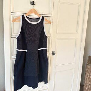 Sweaty Betty Sleeveless Racer Back Stretch Workout Dress Size L Navy/White